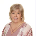 Paula Matla - @paulamatlasellshomes - Instagram