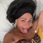 Paula Minaj - @paulaminaj23 - Instagram