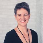 Paula/Energetikerin/Mentaltrainerin für Erfüllung im Business - @paulapeterschoen - Instagram