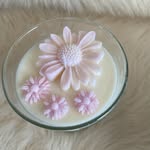 Paula Handmade Kerzen aus natürlichem Wachs und Makramee - @paulinchen_deko - Instagram