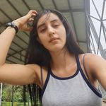 Paula wills - @gab.rella2 - Instagram