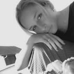𝐏𝐀𝐔𝐋𝐈𝐍𝐄 𝐇𝐎𝐅𝐅𝐌𝐀𝐍𝐍 - @pauliinehoffmann - Instagram