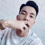 Người Lạ - @pearl.singer - Instagram