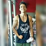 Pedro Moore - @roupas_edm - Instagram