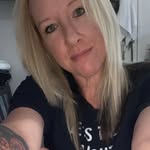 Peg Hunter - @peggiwithani - Instagram