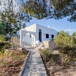 Peggy's Place - @peggys_place_dryos_paros - Instagram