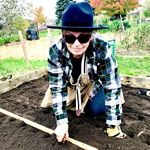 Peggy Sheppard - @pegsbackyardbuffet - Instagram