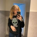 Penelope Lawrence - @penelopelawrence2202 - Instagram