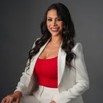 Penélope León - @penelopeleon.realtor - Instagram