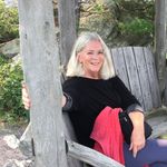 Penelope Wright - @library4455 - Instagram