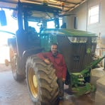 Perry Mackinnon - Facebook