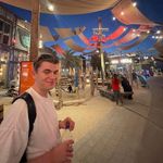 @peter_excell - Instagram