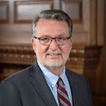 @peterdwight57 - Instagram