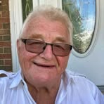 Peter Glogowski - Facebook