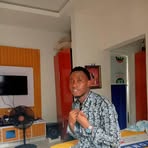 Hendrick Peter - Facebook