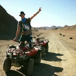Peter Hovorka - @dinozoza - Instagram