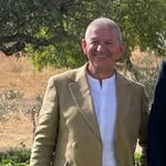 Peter Jones - @peterjones32 - Instagram