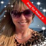 Lena Mangelsen - Facebook