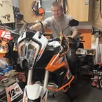 Peter Somogyi - Facebook