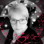 Petra Stark - @petrashan2020 - Instagram