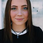 Peyton Coker - @p.m.c.beauty - Instagram