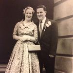 Phil Hewitt - @phoebehewittx - Instagram