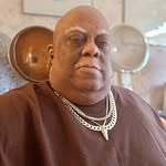 Philip Mills - @philip.mills.737 - Instagram