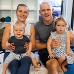 Philippa Barton - @enjo_withflip - Instagram