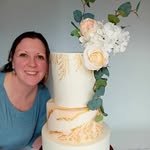 Philippa Kennedy - @philippa_cakes - Instagram