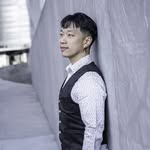 Phillip Lee - @phillupthecopa - Instagram