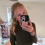 Phoebe Bain - Facebook