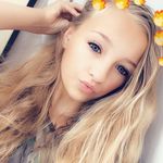 @phoebedyer_12 - Instagram