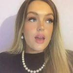 Phoebe Field - @phoebe.field.391420 - Instagram