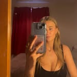 @_phoebeharding__ - Instagram