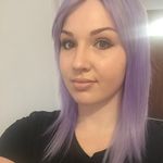 @phoebe.holt - Instagram