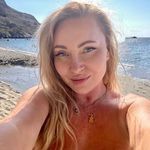 Céleste Payet - @phoebe_johnston_01385 - Instagram