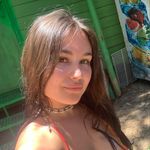@phoebelong - Instagram