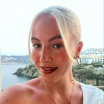 P h o e b e - @_phoebe.may - Instagram