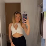 Phoebe - @phoebesingleton98 - Instagram