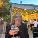 Phoebe Wells - @phoebew3lls - Instagram