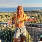 Phoebe - @phoebewinter - Instagram
