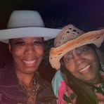 Phyllis Si - Facebook