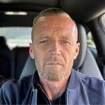 Pierre-yves Fleury - @buchmol - Instagram