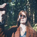 Polly Thomas-Colquhoun - @pollycolquhoun_glass - Instagram