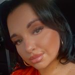 @pollylangfieldx - Instagram