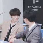 香港祺鑫小站💜💛 - @tnt_qixin_ - Instagram