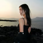qiuyueli - @qiuyueliiiii - Instagram