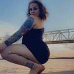Emma Baker - @queenbakertv - Instagram