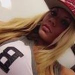 Queen Dennis - @louwyaddy - Instagram
