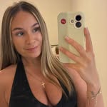 Rach - @rachaellambrou - Instagram